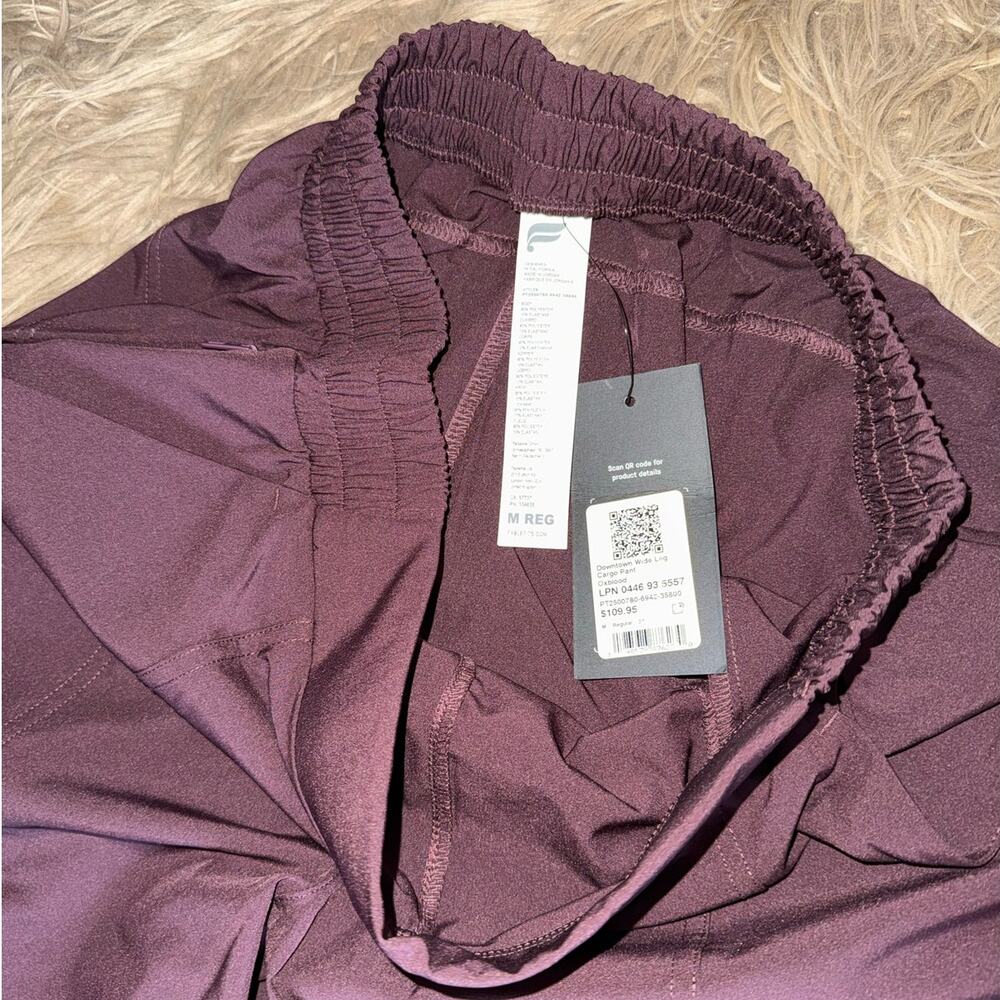 New Fabletics Downtown Wide Leg Cargo Pant Oxblood Women’s size M - Picture 6 of 13